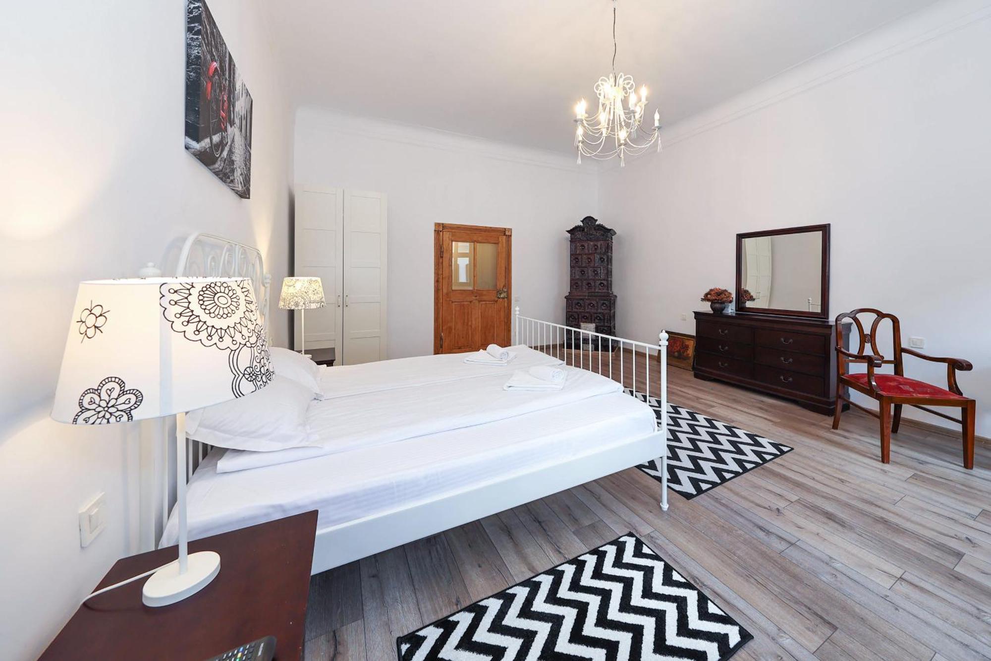 Hirscher Apartments Braszów Zewnętrze zdjęcie