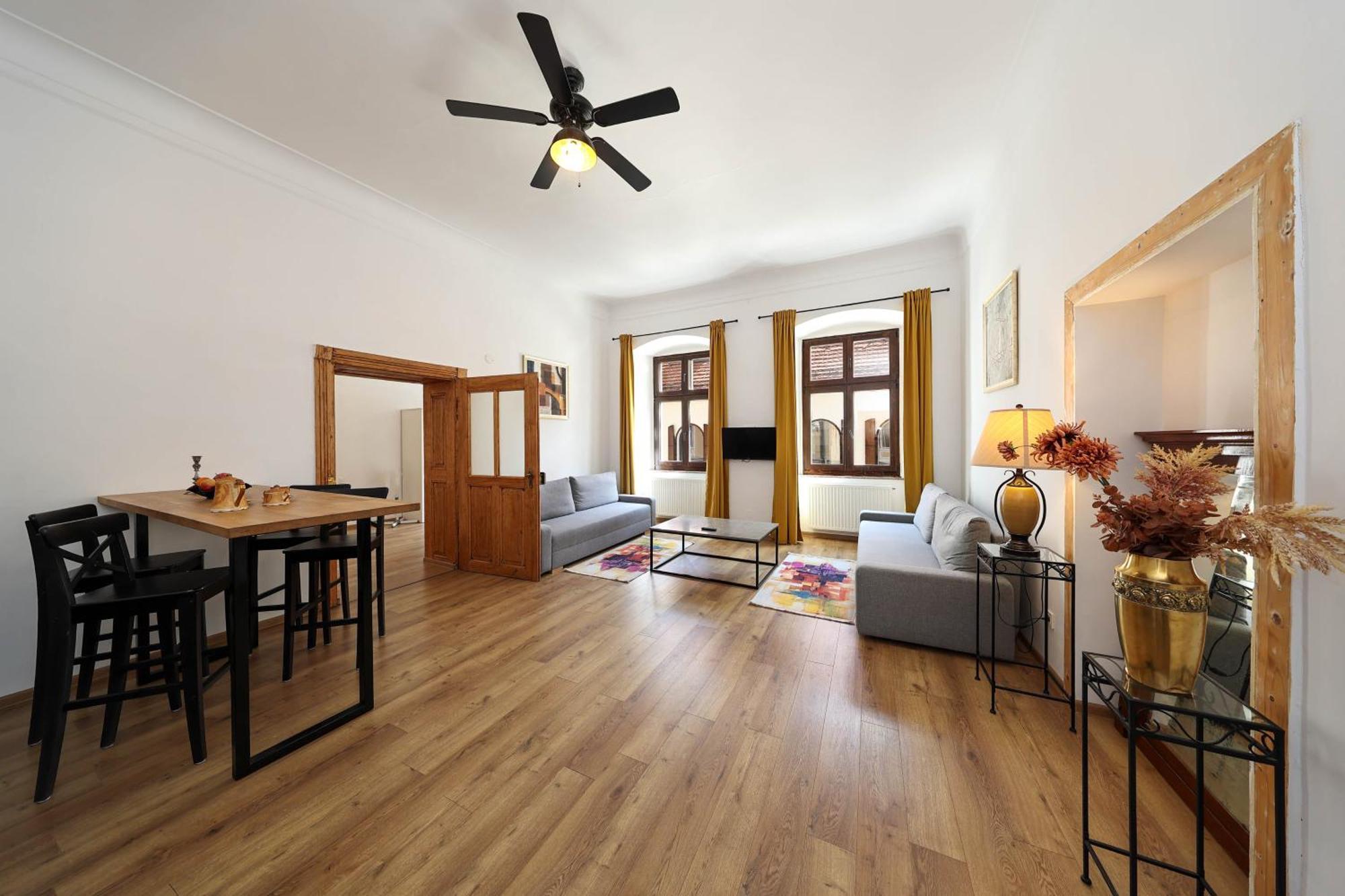 Hirscher Apartments Braszów Zewnętrze zdjęcie
